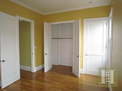 4th image of 39 Victory Blvd APT 3F