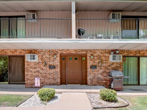 7988 North 94th STREET #D, Milwaukee, WI 53224