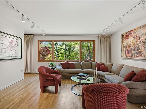 5th image of 93 Brundage Ridge Road