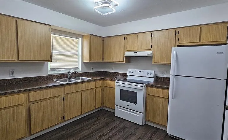 1205 Academy Blvd #B — Photo 7
