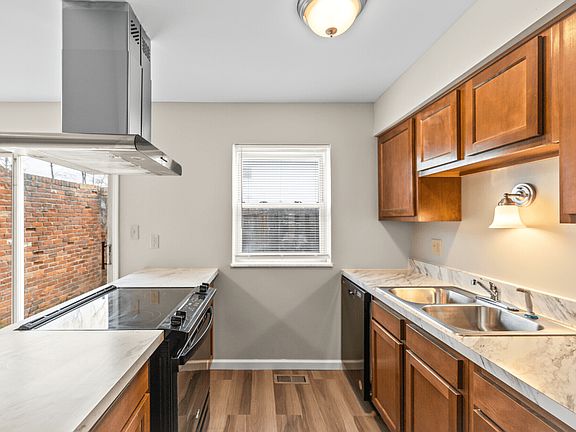 2nd image of 5291 Wood Creek Dr #Sw5379a