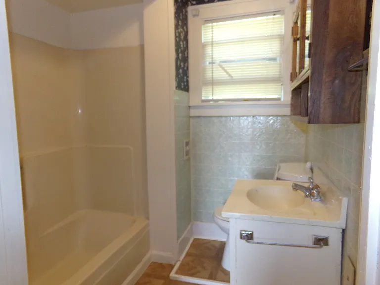 207 Main St — Photo 4