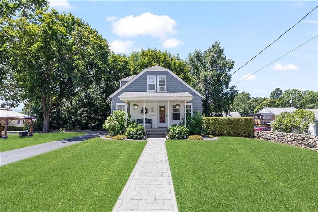 195 Talcott St, Woonsocket, RI 02895 Zillow