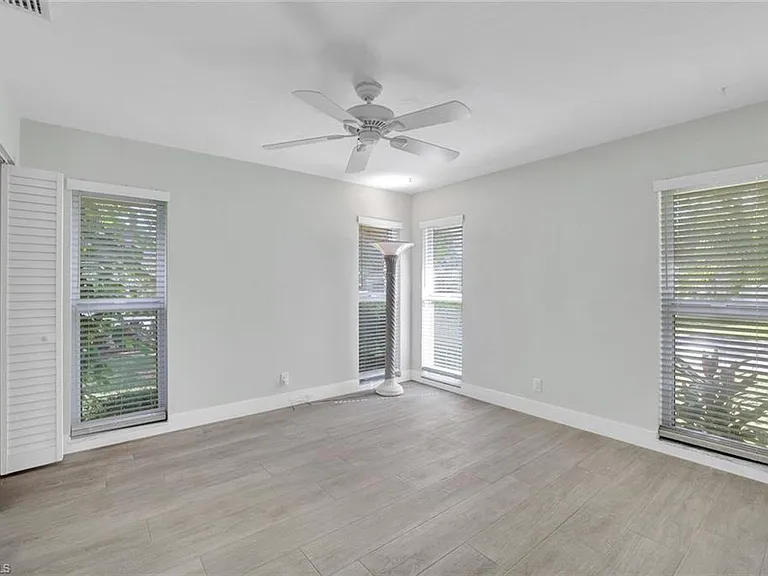 265 Georgetown Blvd #60 — Photo 9
