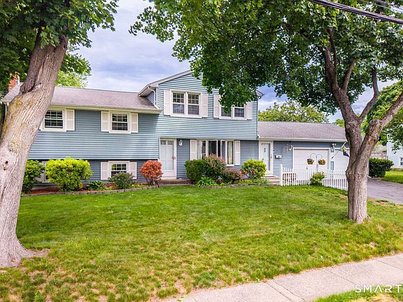 3rd image of 66 Carol Drive