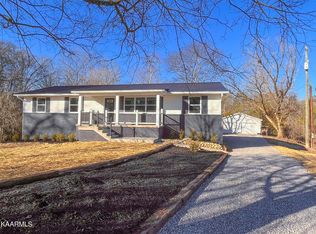 6414 Pine Grove Rd, Knoxville, TN 37914