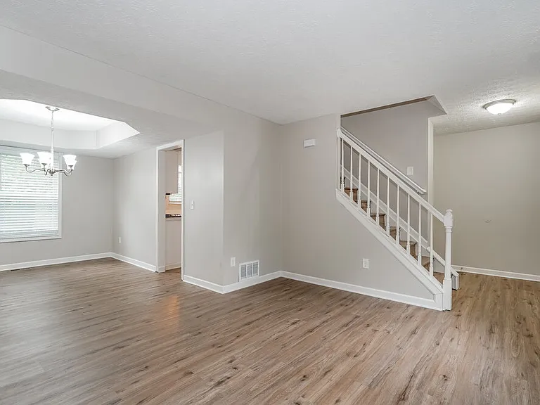 2656 Willowgate Rd — Photo 6