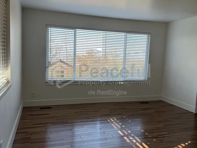 2025 S Broadmoor St — Photo 4