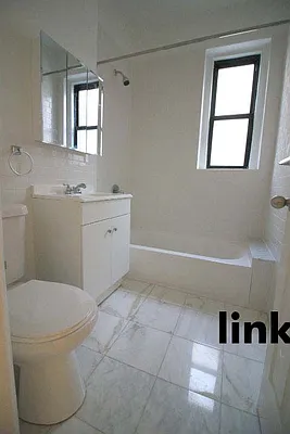 Rented by Link NY Realty | media 8