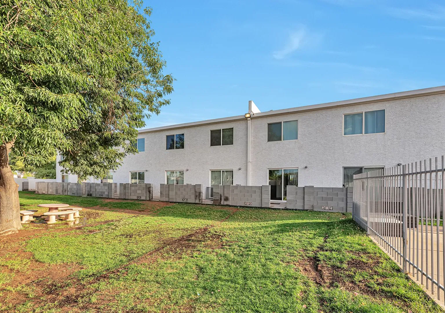 H2O Apartments — Photo 2