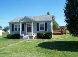 767 Country Club Dr, Lebanon, KY 40033
