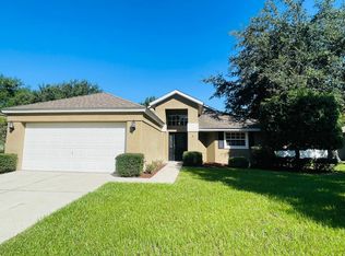 4960 Treasure Cay Rd, Tavares, FL 32778