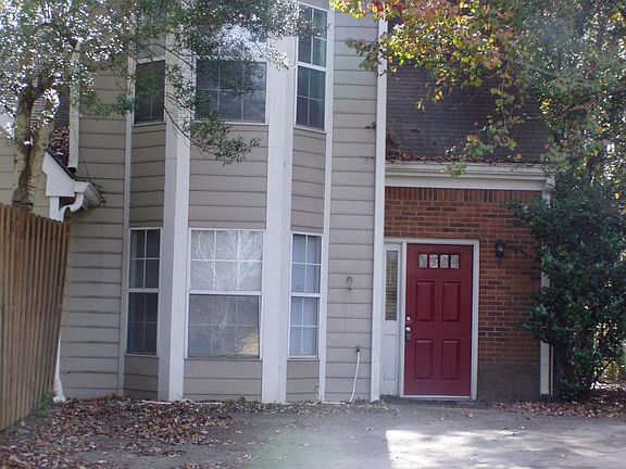 2nd image of 5066 Laurel Glen Ct SE