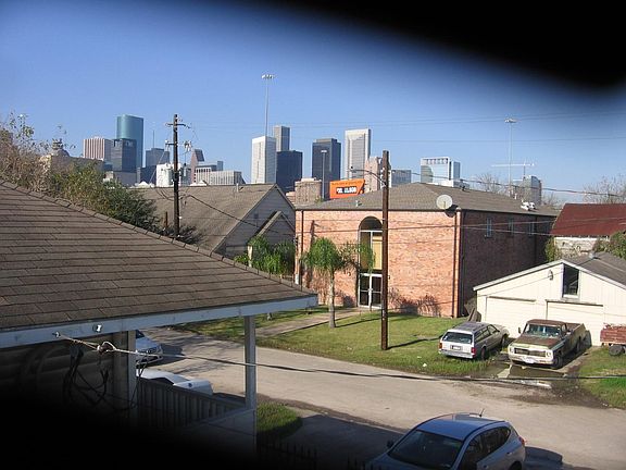 5th image of 2118 Webster St APT 3