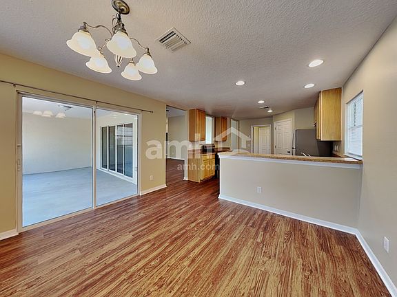 5th image of 315 Morningview Dr