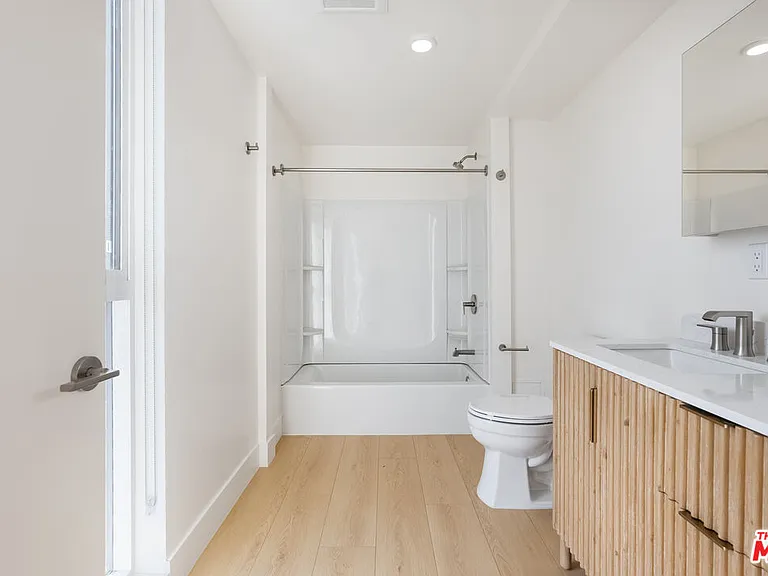 8561 Belmont St #7 — Photo 5