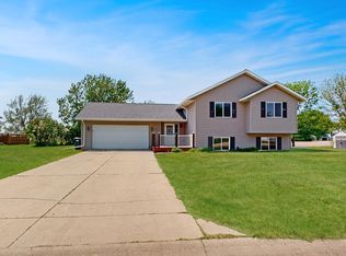 315 4th St SW, Clara City, MN 56222