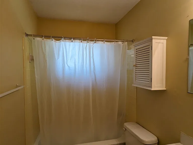 3318 Habersham Rd — Photo 8