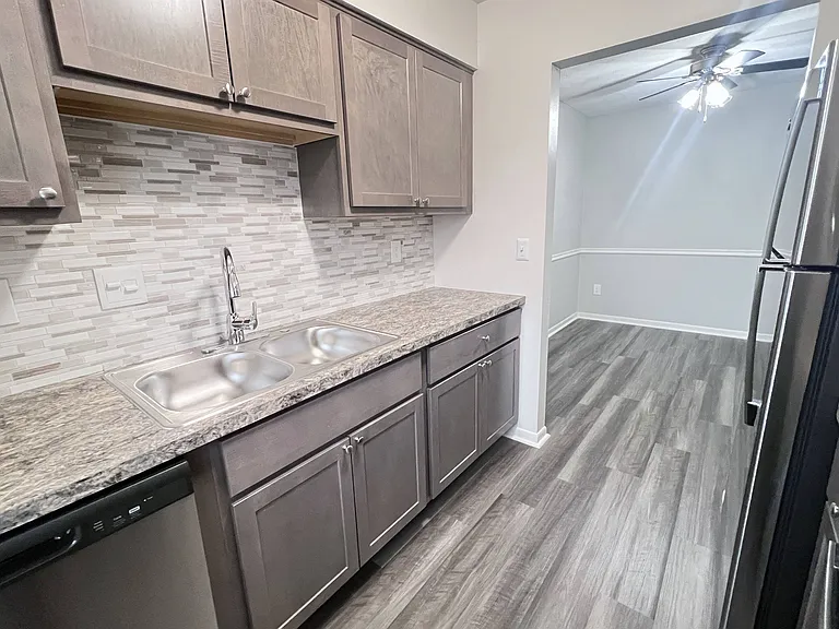 Hunter's Creek Apartments — Photo 67