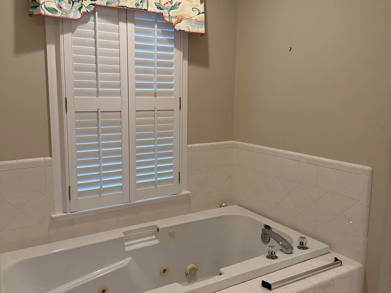309 Village Green Dr — Photo 14