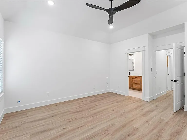 16 Celtic Dr — Photo 21