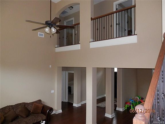 4th image of 9160 Thetford Way