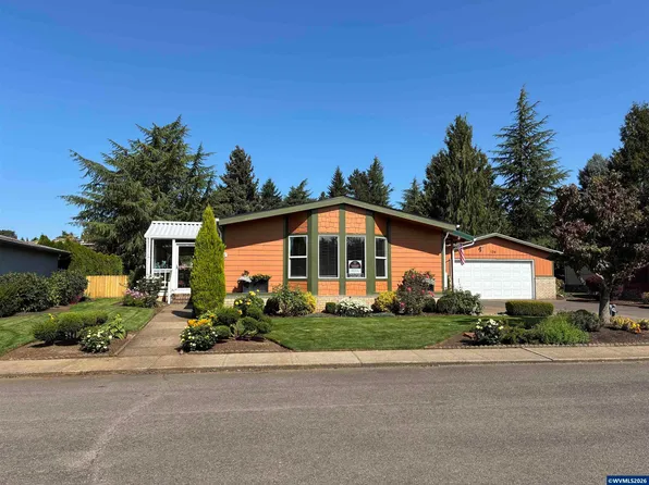 2120 Robins Ln SE, Salem, OR 97306
