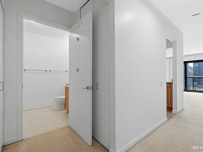 400 N Lasalle St #2506 — Photo 6