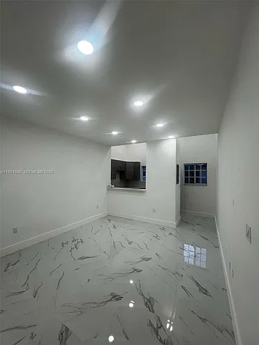355 E 4th St #203 Photo 1