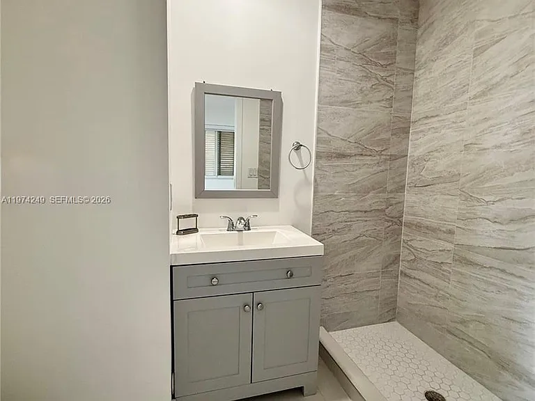 1240 NE 83rd St — Photo 12
