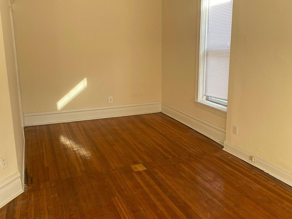 1st image of 3415 N Seminary Ave #8kfmufzng