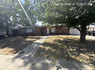 2245 W Harvard Ave, Visalia, CA 93277