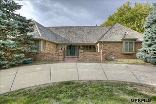 1st image of 9917 Essex Dr