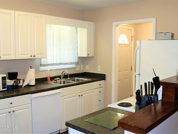2nd image of 1261 Washington Street