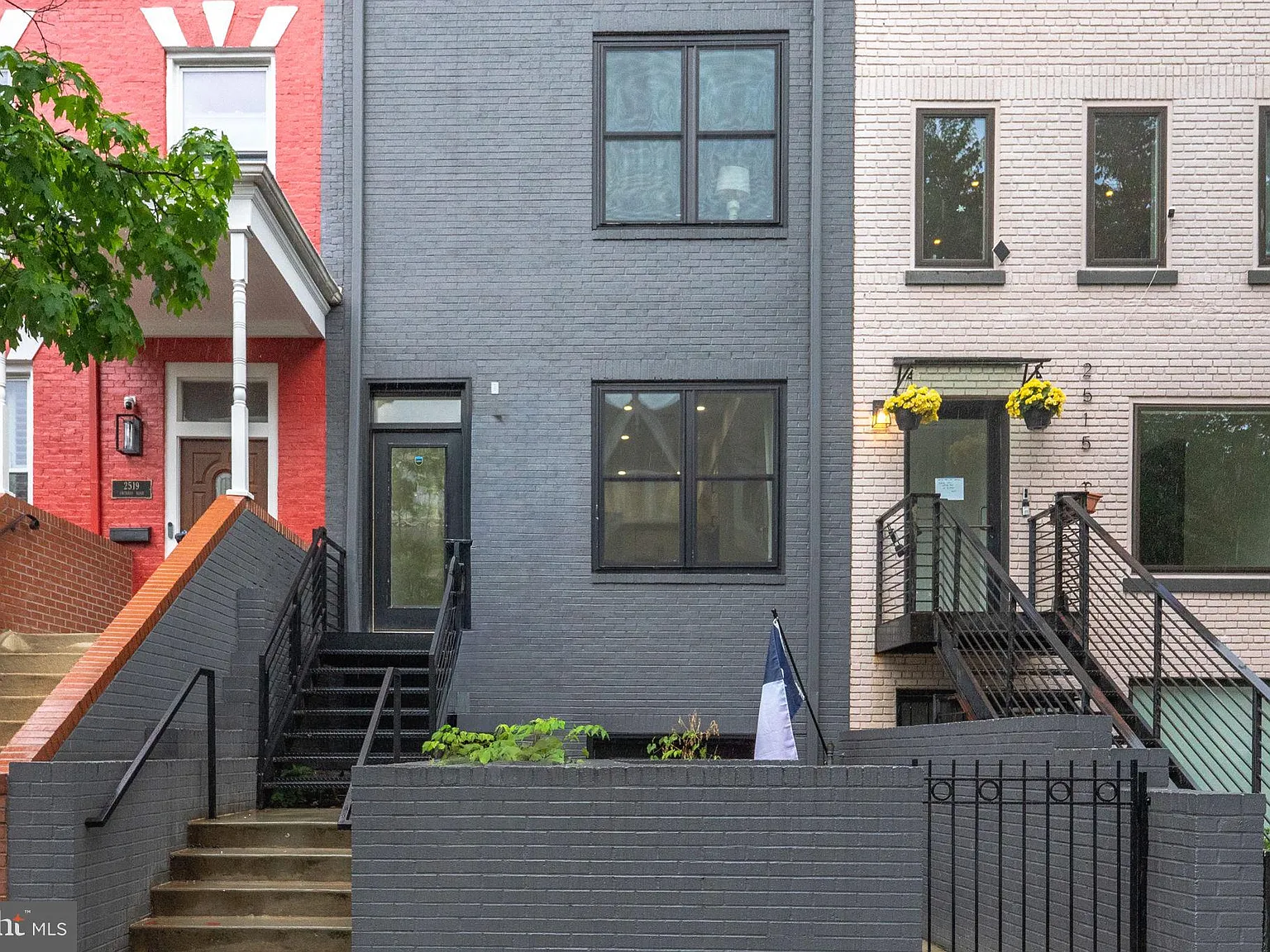 Mount Pleasant — Photo 4