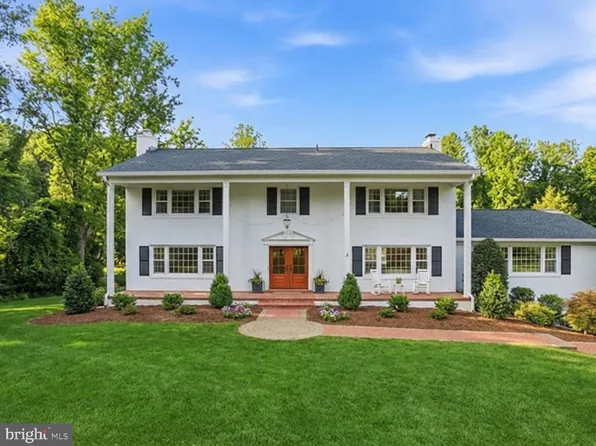 11309 Hunting Horse Dr, Fairfax Station, VA 22039