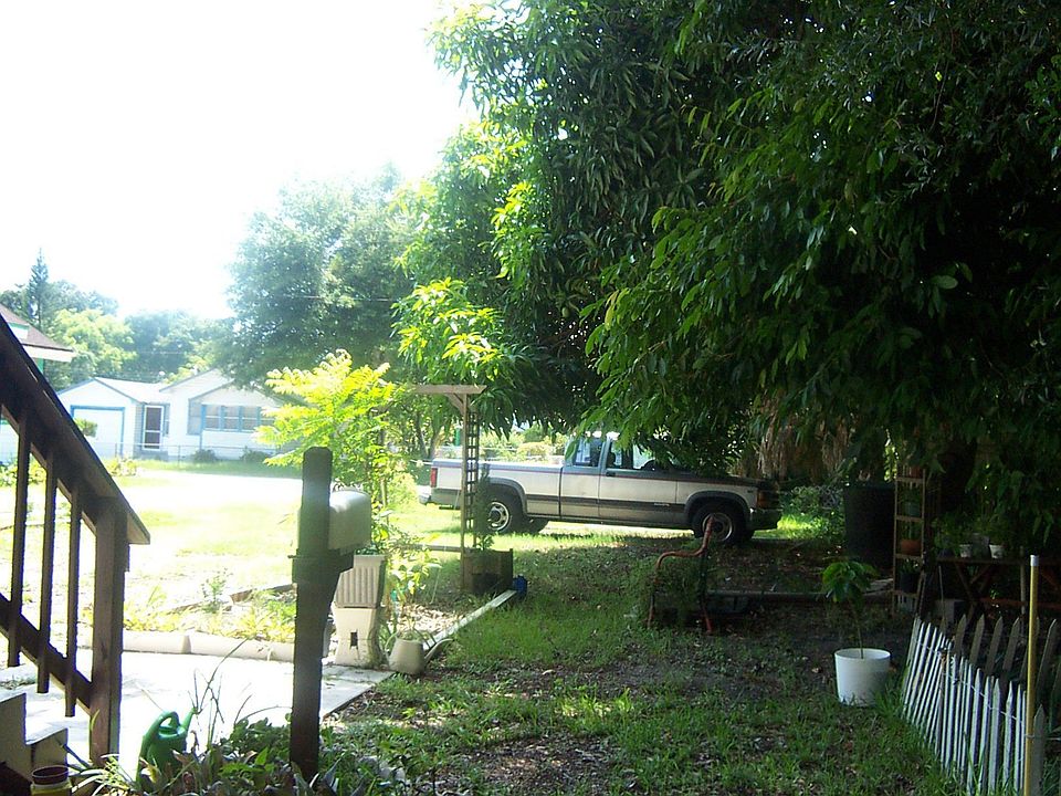 land to front of Apt.