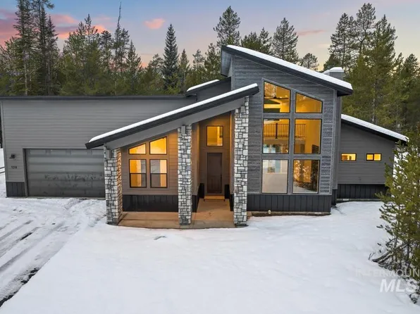 128 Jacks Loop, Donnelly, ID 83615