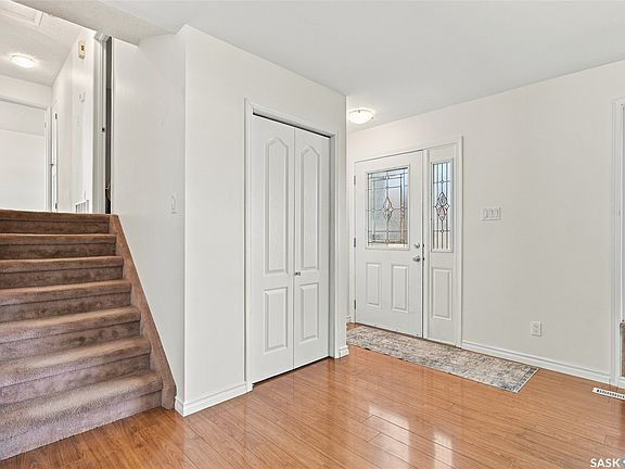 3rd image of 231 Priel Crescent