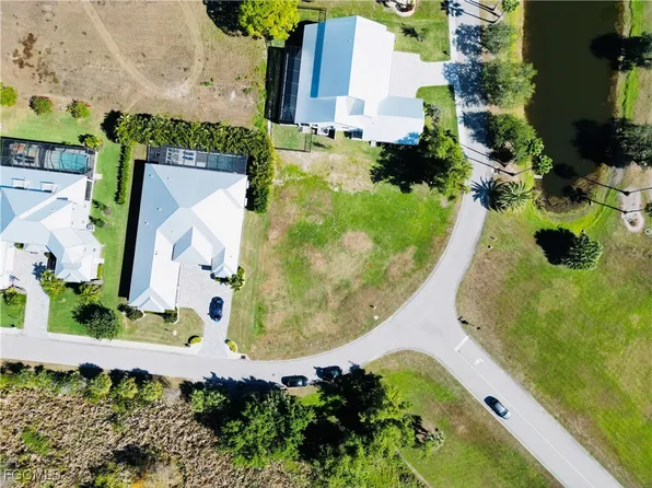 6057 Marsh Point Ln, North Fort Myers, FL 33917