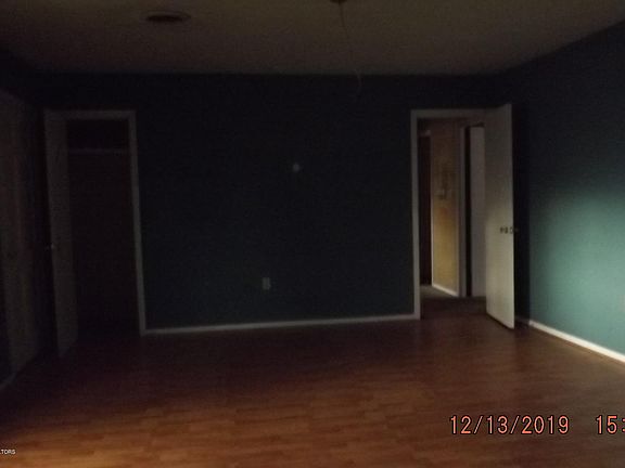 5th image of 1130 Park Ln