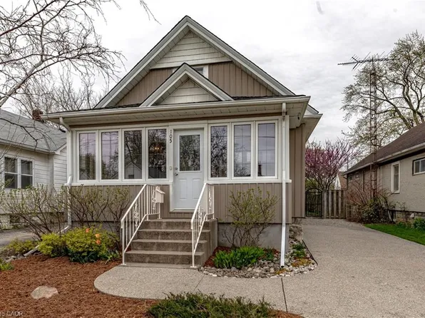 105 Highland Ave, Saint Catharines, ON L2R 4H9