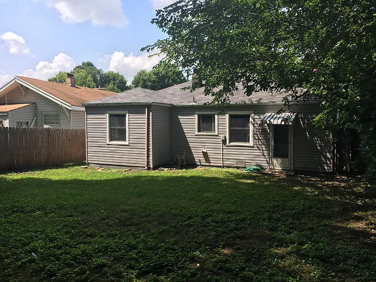1610 E Cairo St — Photo 20
