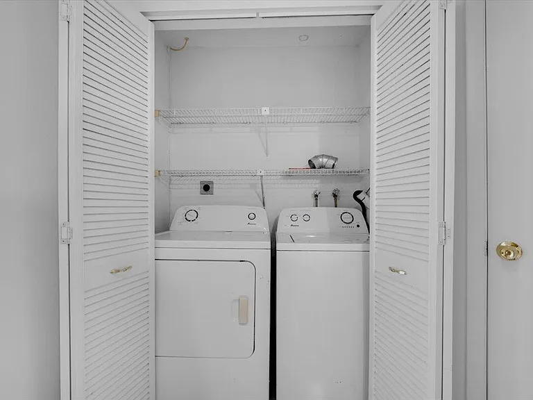 4718 NW 82nd Ave #1706 — Photo 8
