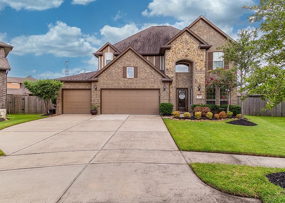 1st image of 2445 Iniesta Ln
