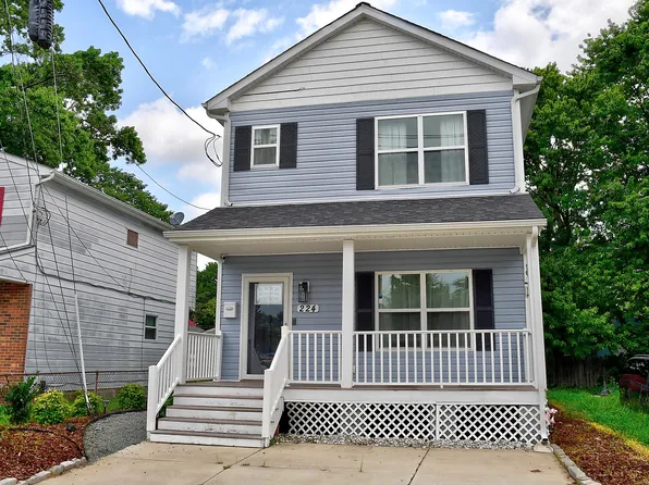 224 Taylor Ave W, Hampton, VA 23663