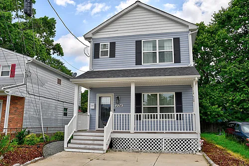 224 Taylor Ave W Photo 1 224 Taylor Ave W Photo 1