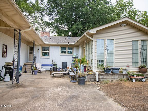 5th image of 321 Lackey Ln