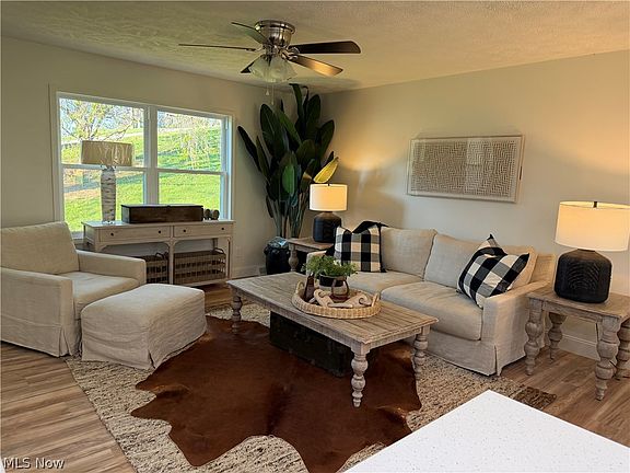 4th image of 46730 W Almar Ln