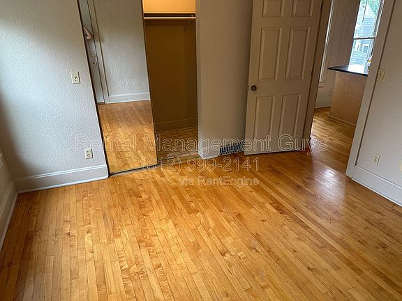 4th image of 711 26th Ave S